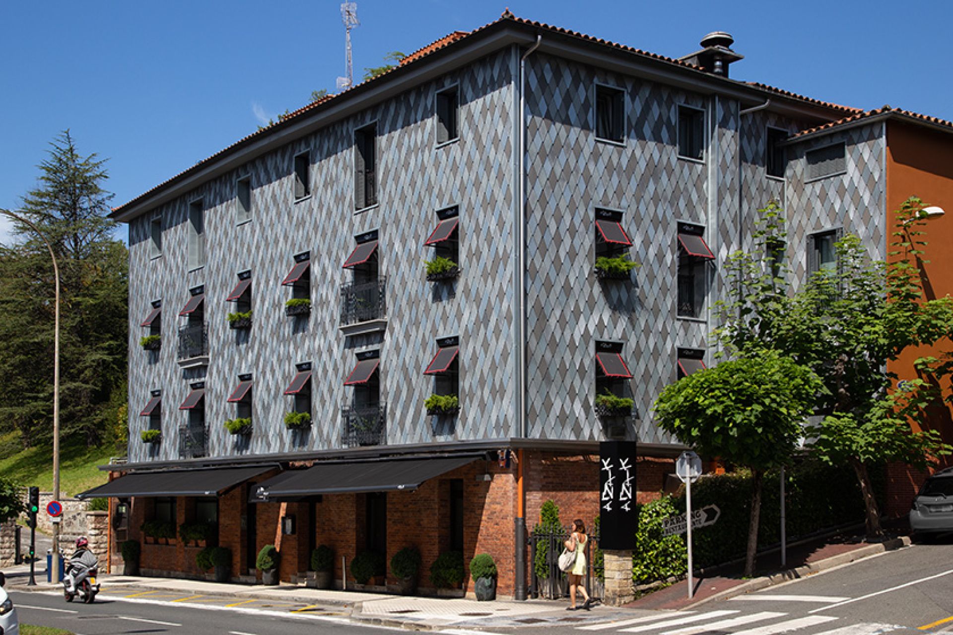 Fotografía de arquitectura, fachada del restaurante Arzak