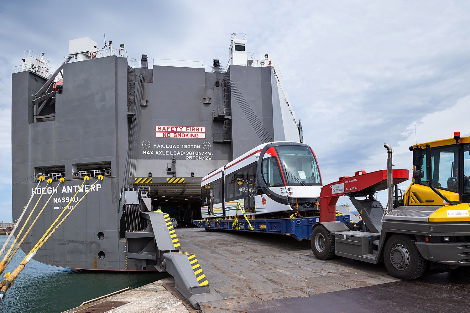 Fotografía industrial y corporativa. Fotografía de transporte y logística para empresas.